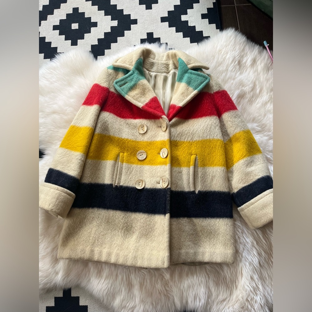 VINTAGE HUDSONS BAY COAT ❤️